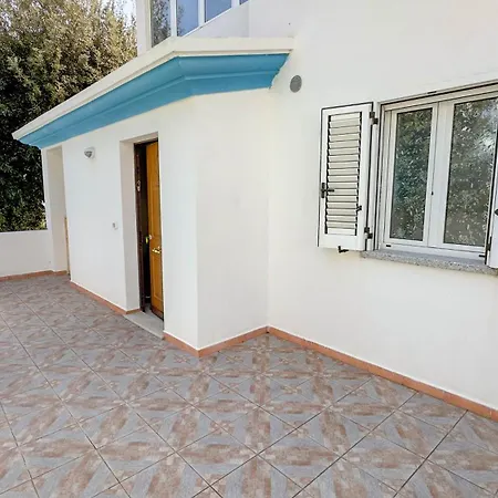 Blue Horizon Apartment